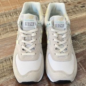 NWOT New Balance Women’s 574 - Nimbus Cloud/Summer Fog - 10